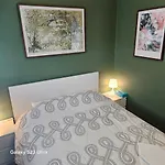 Marinas Apartment In Stavanger Ost With Gratis Parking Place